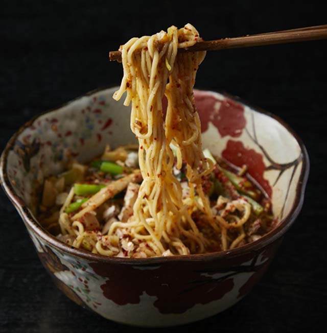 おすすめ！ムーラン特製春巻き 3本